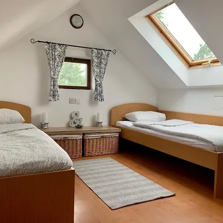 Apartma Pr'toman Apartmán