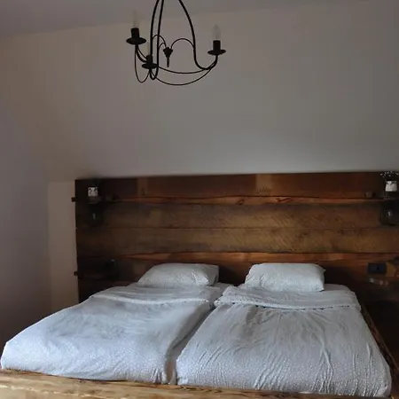 Apartma Pr'toman * Kamna Gorica